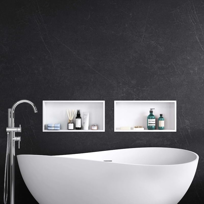 Double niche de salle de bain blanche